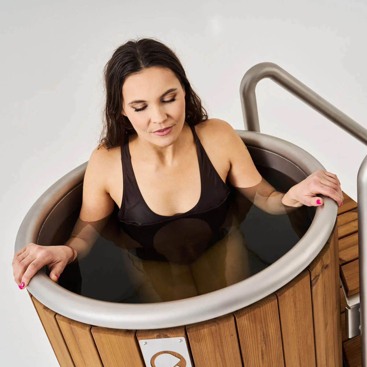 Icetubs IceBarrel Cold & Warm Therapy Immersion Tub